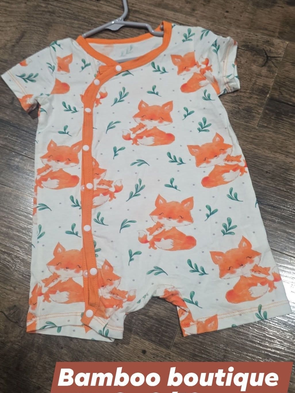 Source Unknown White and Orange Fox Print One-Piece Bodysuit